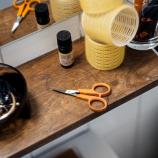 Fiskars škare za nokte sa zakrivljenim oštricama, 10 cm 1075058